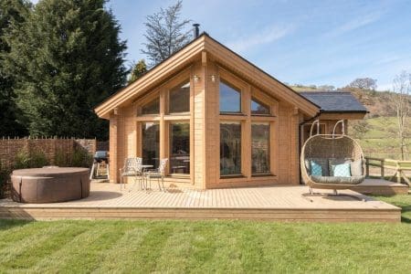 New Scandi Log Cabins Opens in Snowdonia