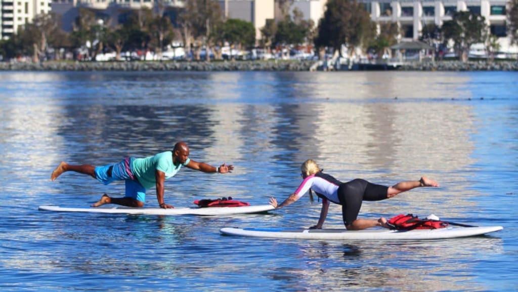 Paddleboard yoga