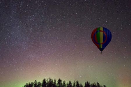 evening aurora and stargazing ballooning (1)