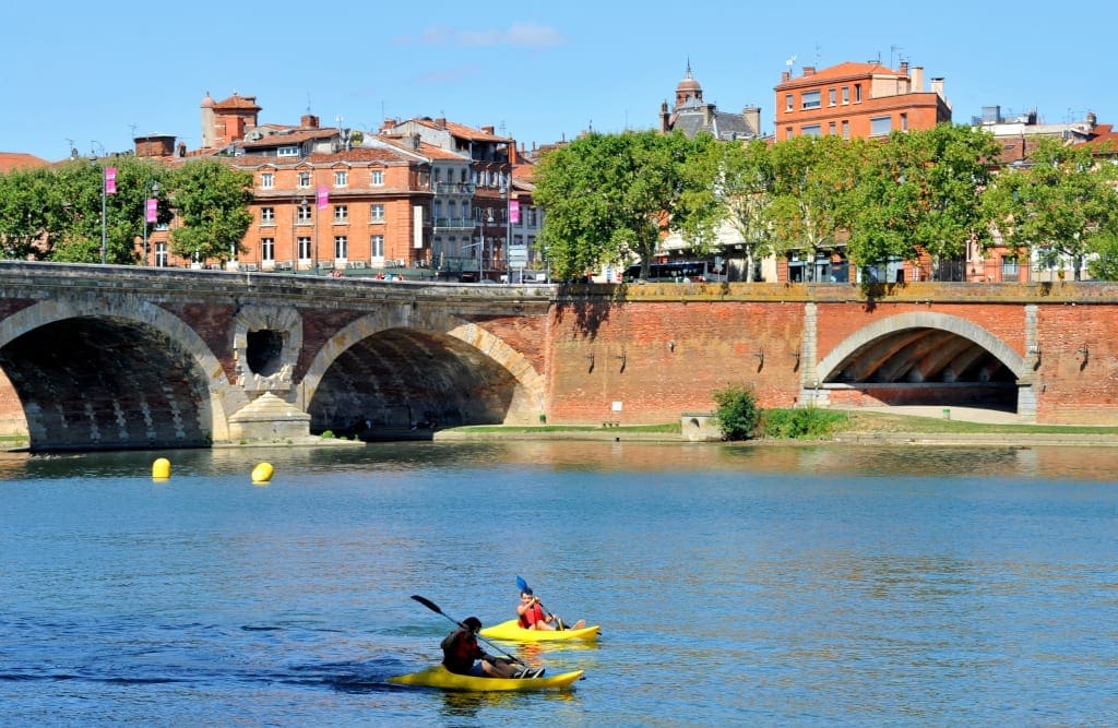 Toulouse is situated on the Garonne river