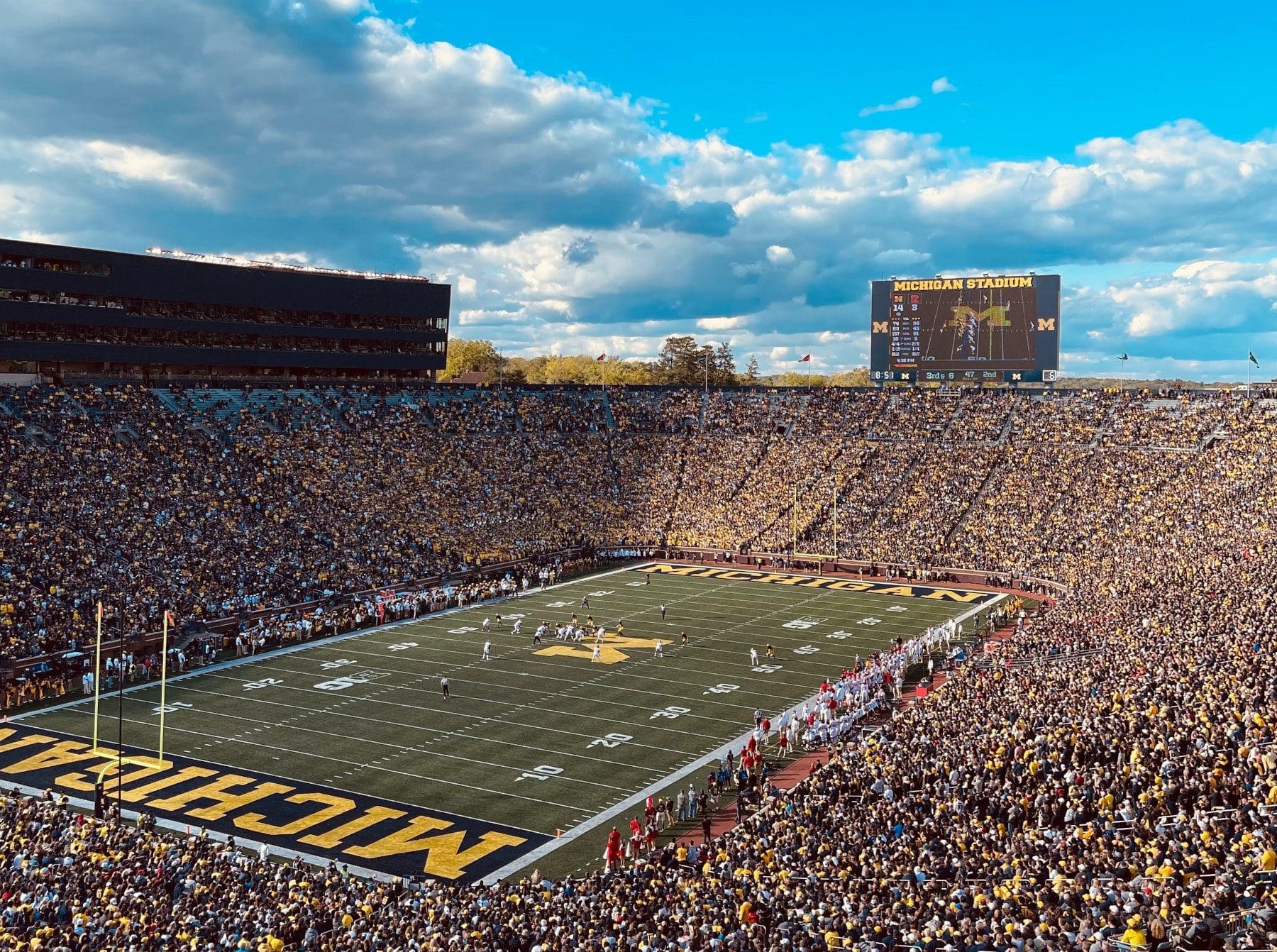 Pin on College Stadiums and Bowl games