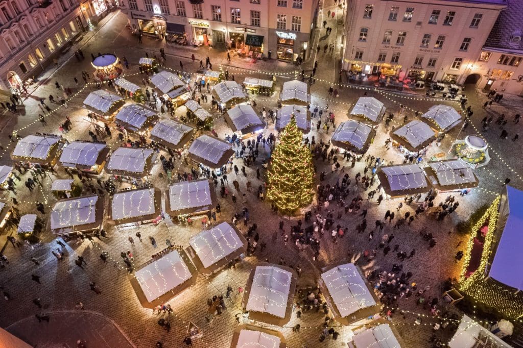 Tallinn Christmas tree and the Market_Sergei Zjuganov