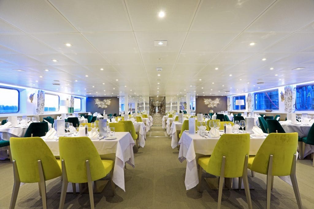 Restaurant on MS Elbe Princess ll CroisiEurope © Oliver Asmussen