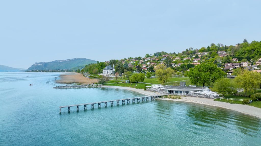 Lido restaurant on Lac de Bourget