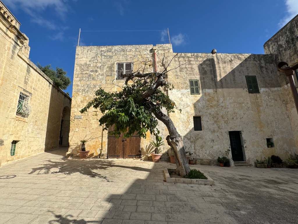 Mesquita Square, Mdina, Malta