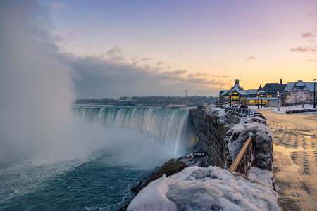 7 Must-Do Winter Activities for Travellers in Ontario Canada