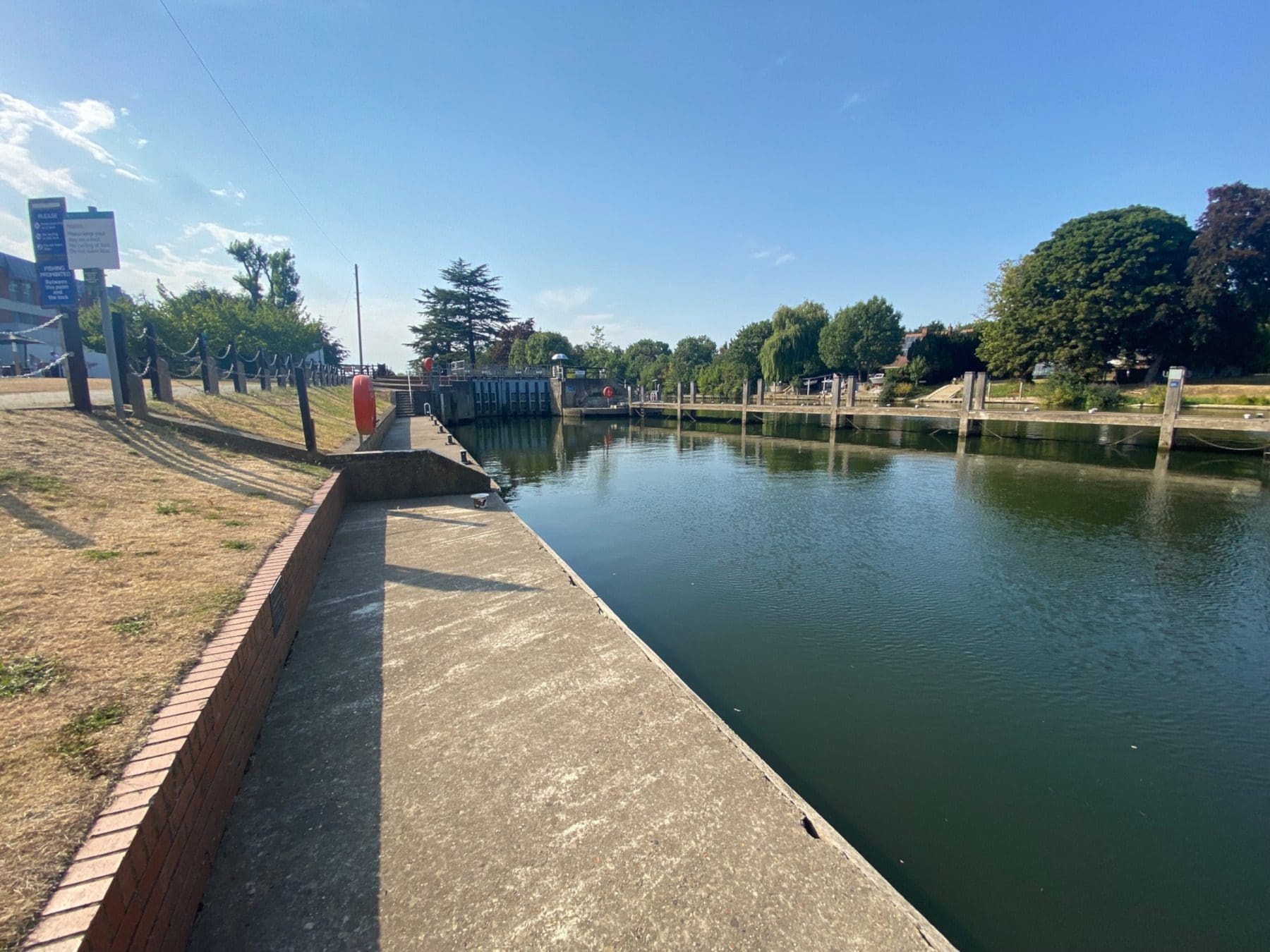 The Runnymerde is beside the Thames