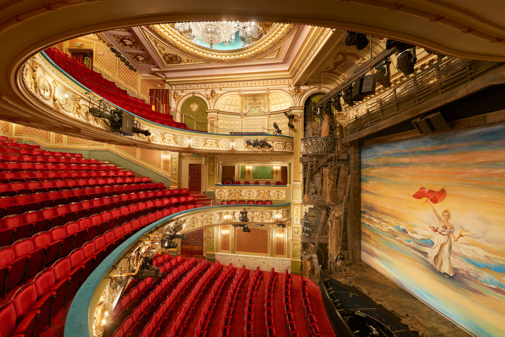 Sondheim Theatre, ©Peter Dazeley, London Theatres