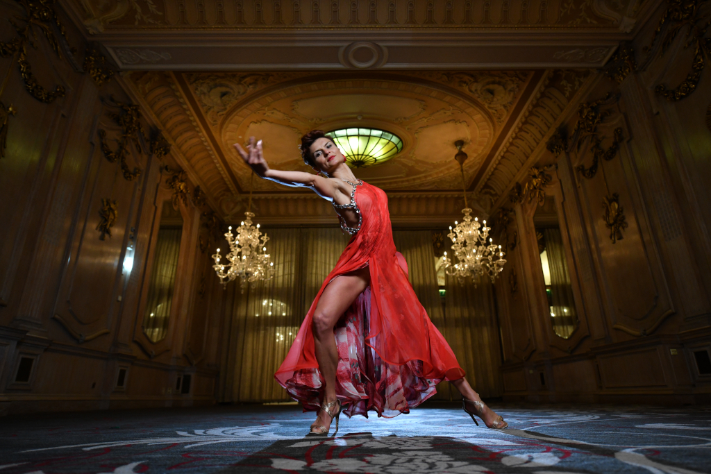 Viktoriya Wilton dancer in the Oak Room