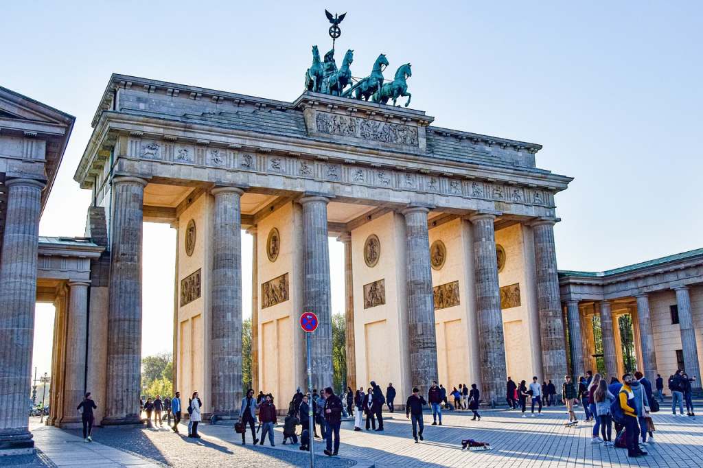 Berlin Brandenburg gate Pixabay